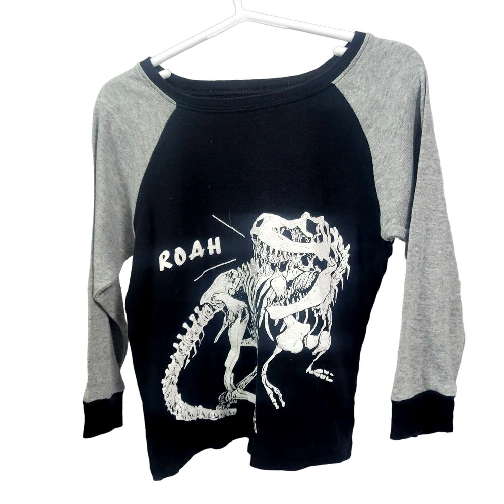 Long Sleeve Boy's Tee‎ Size 5